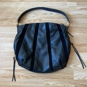 Beautiful Aimee Kestenberg black leather and suede purse Excellent condition